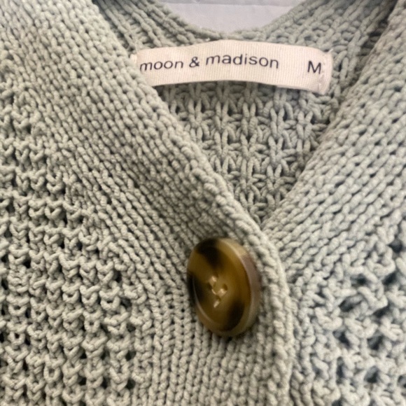 Moon & Madison Button Down Cardigan - Picture 2 of 4